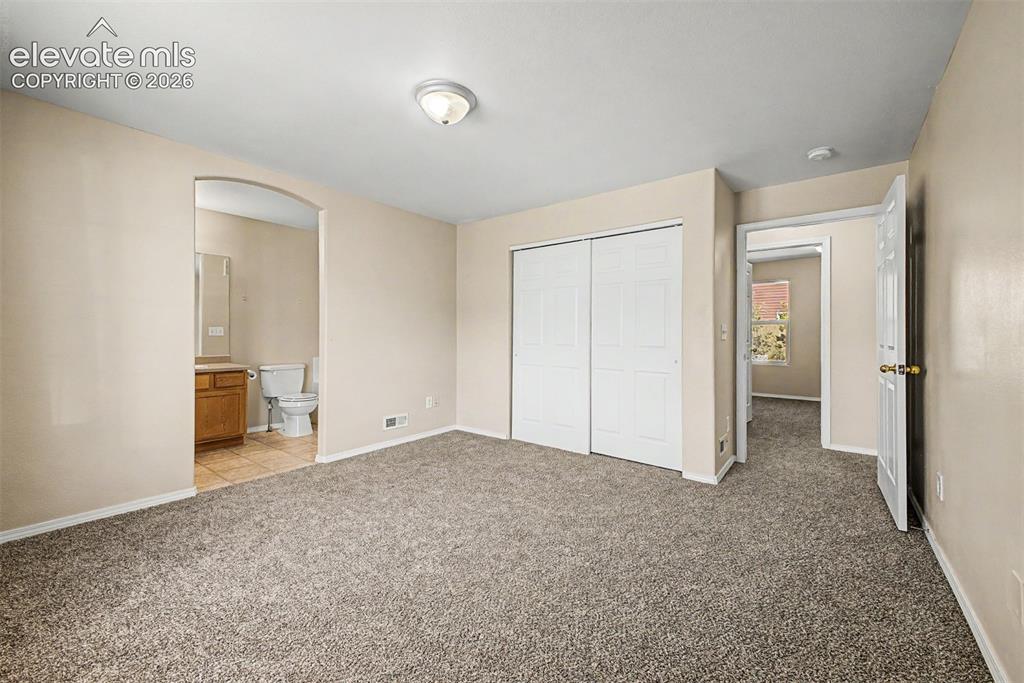 Image 15 of 32: Primary bedroom