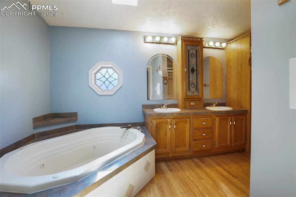 Image 18 of 27: Master Bathroom