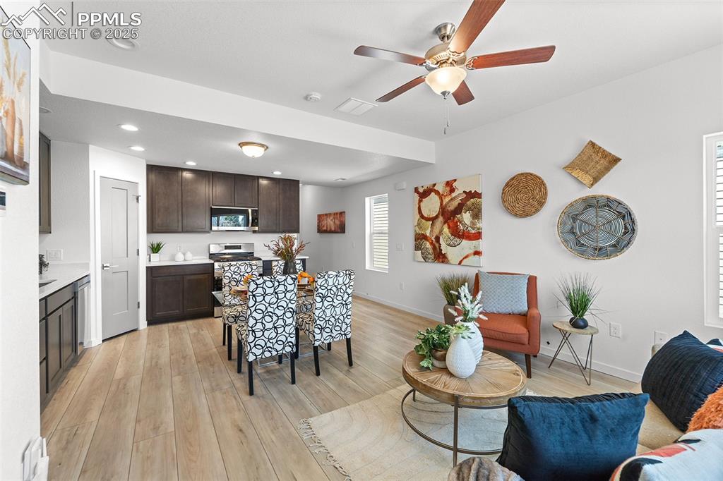 Image 12 of 28: Kitchen