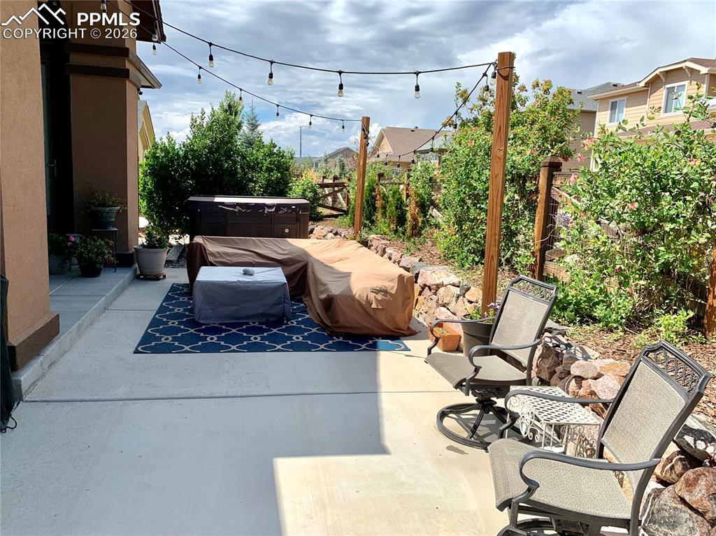 Image 20 of 24: Patio