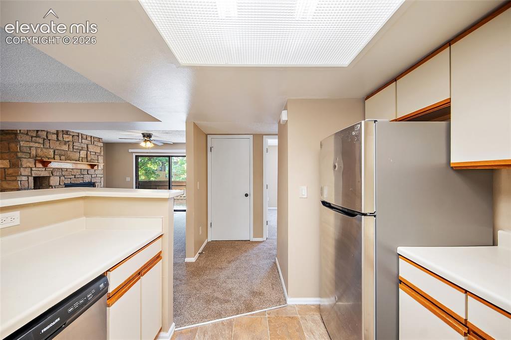 Image 12 of 42: Kitchen