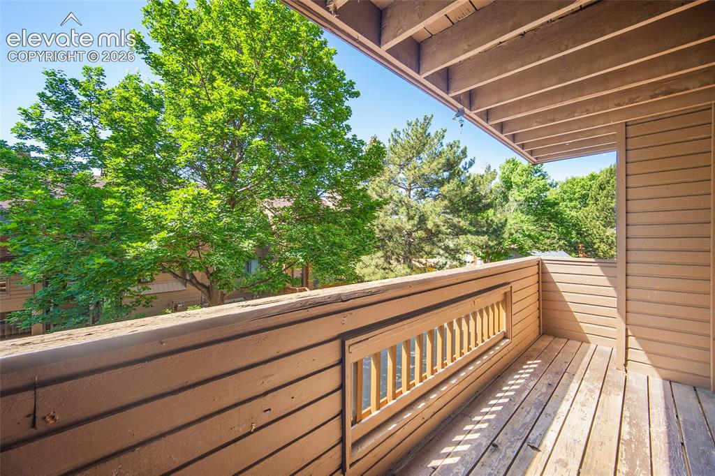 Image 39 of 42: Deck