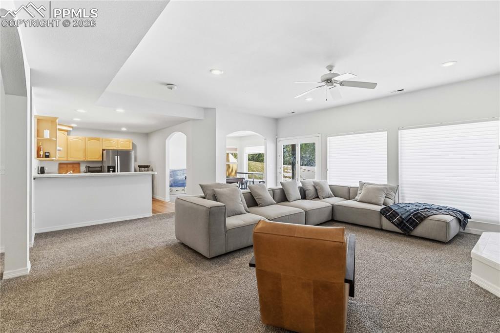 Image 35 of 50: Living Room