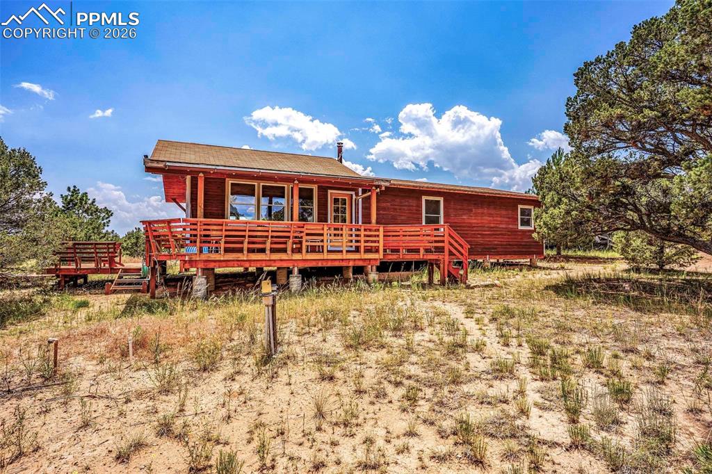 Image 32 of 50: Back of Structure