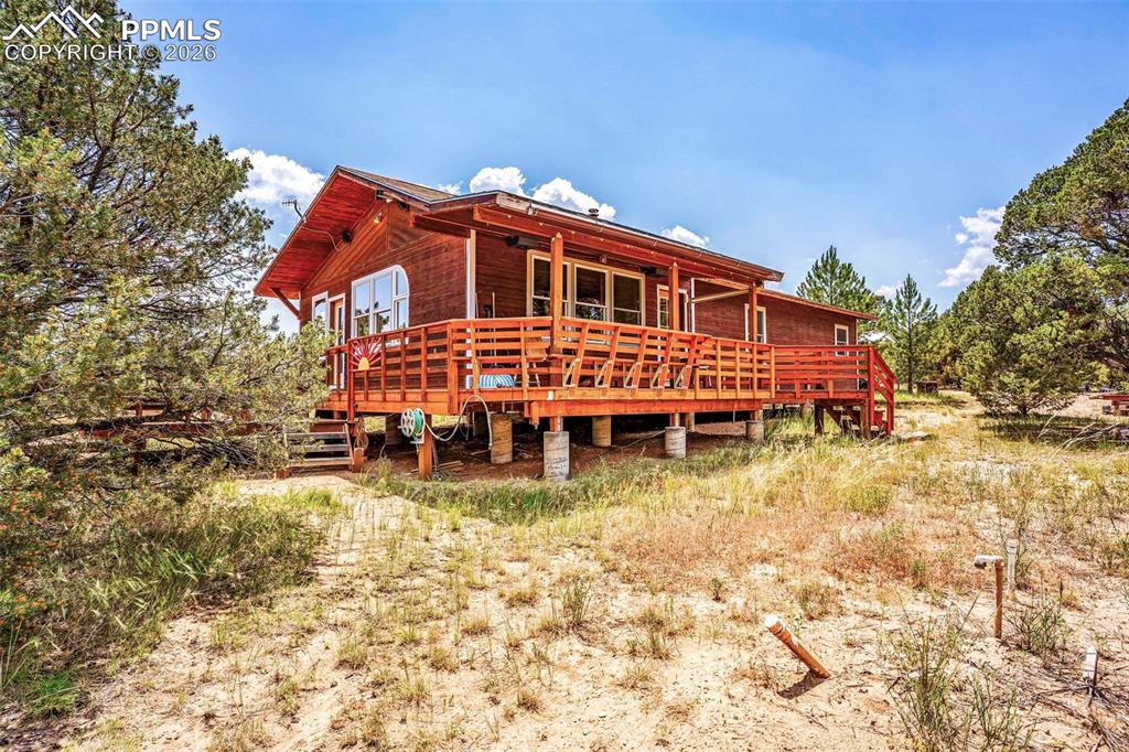 Image 50 of 50: Back of Structure