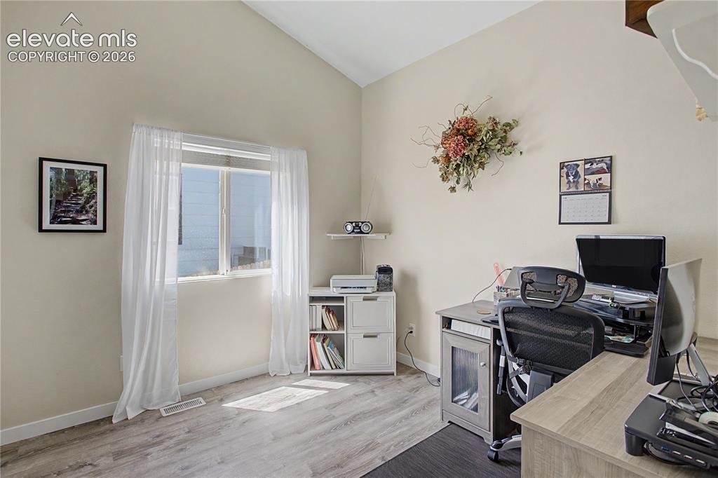Image 19 of 40: 3rd bedroom
