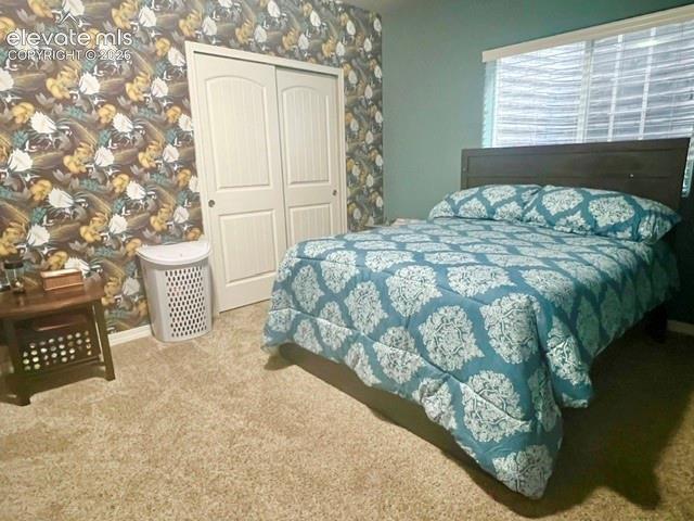 Image 38 of 42: Bedroom