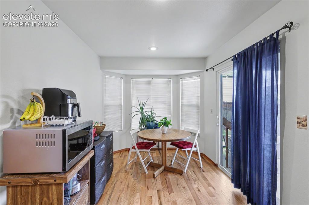 Image 9 of 31: Breakfast Area
