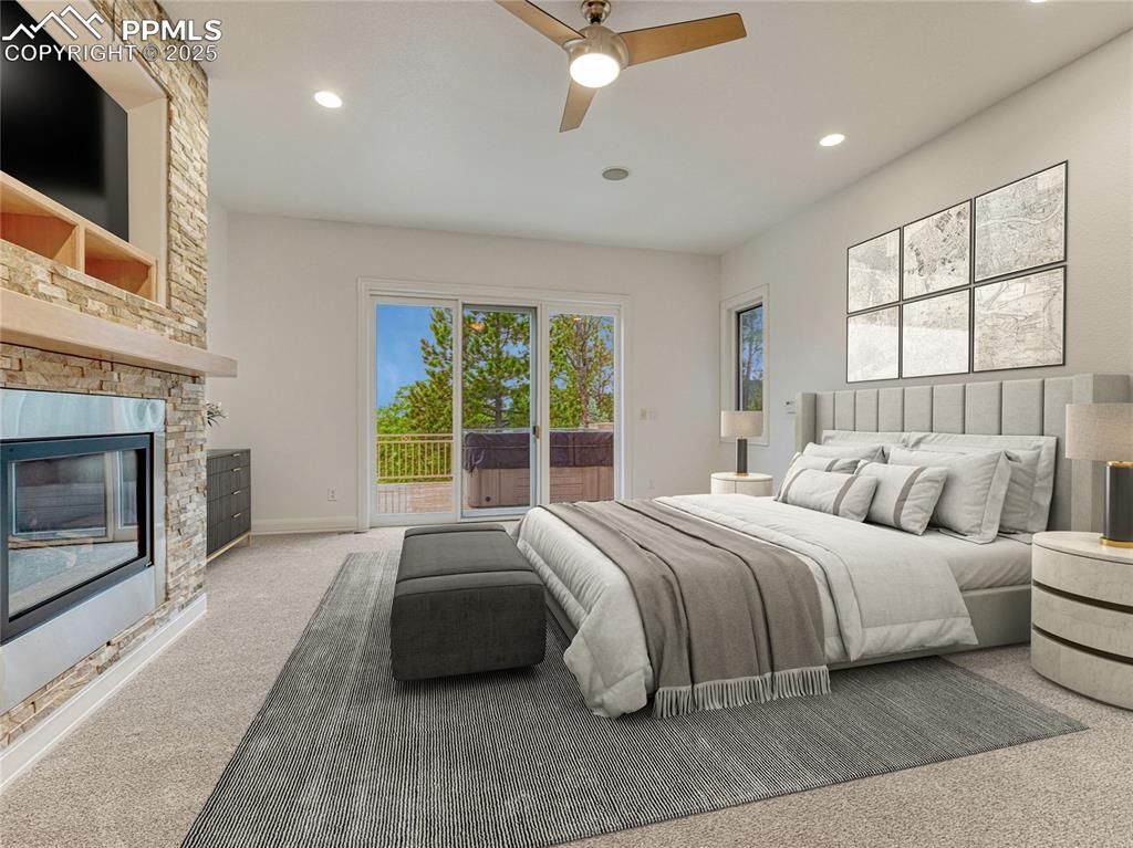 Image 17 of 50: Bedroom