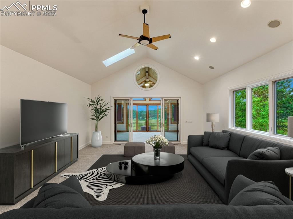 Image 23 of 50: Living Room