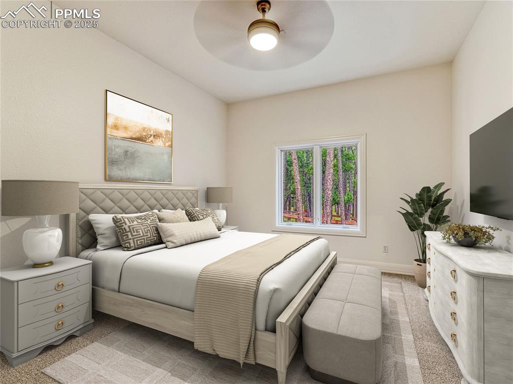 Image 27 of 50: Bedroom