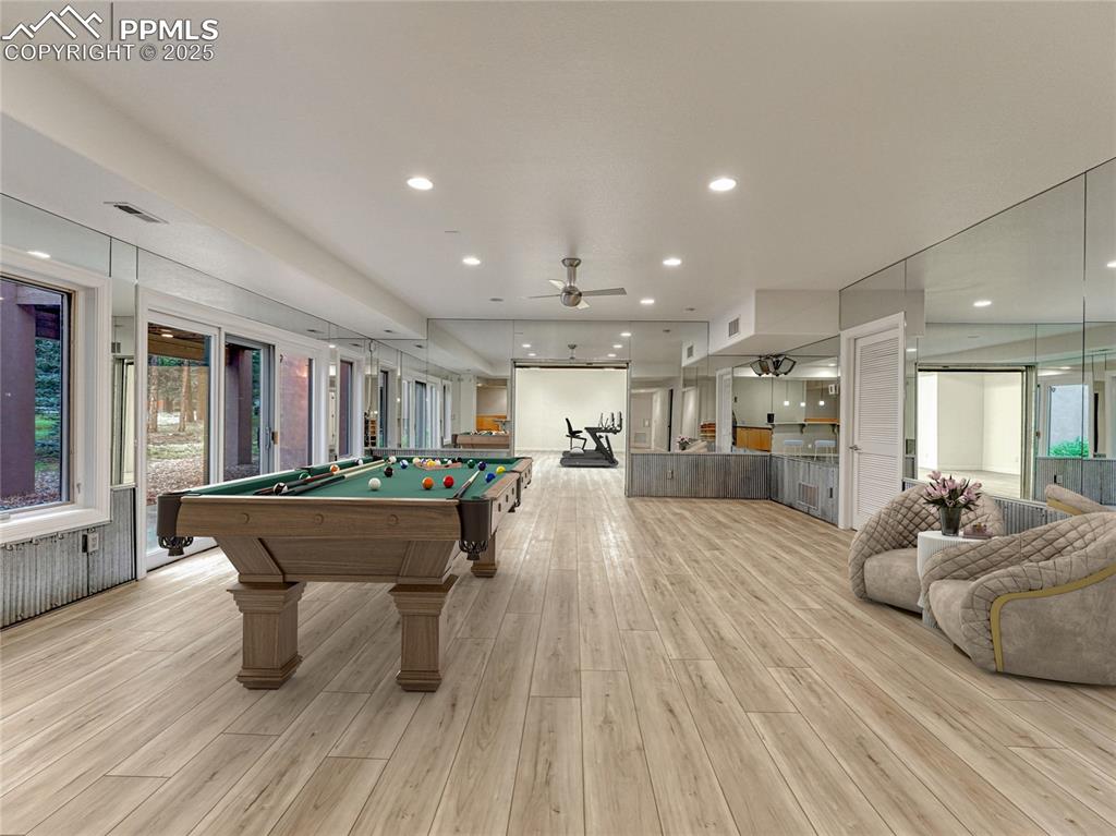 Image 30 of 50: Game Room