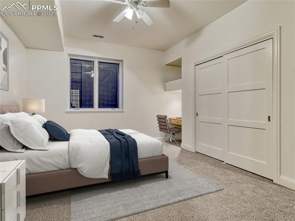 Image 37 of 50: Bedroom