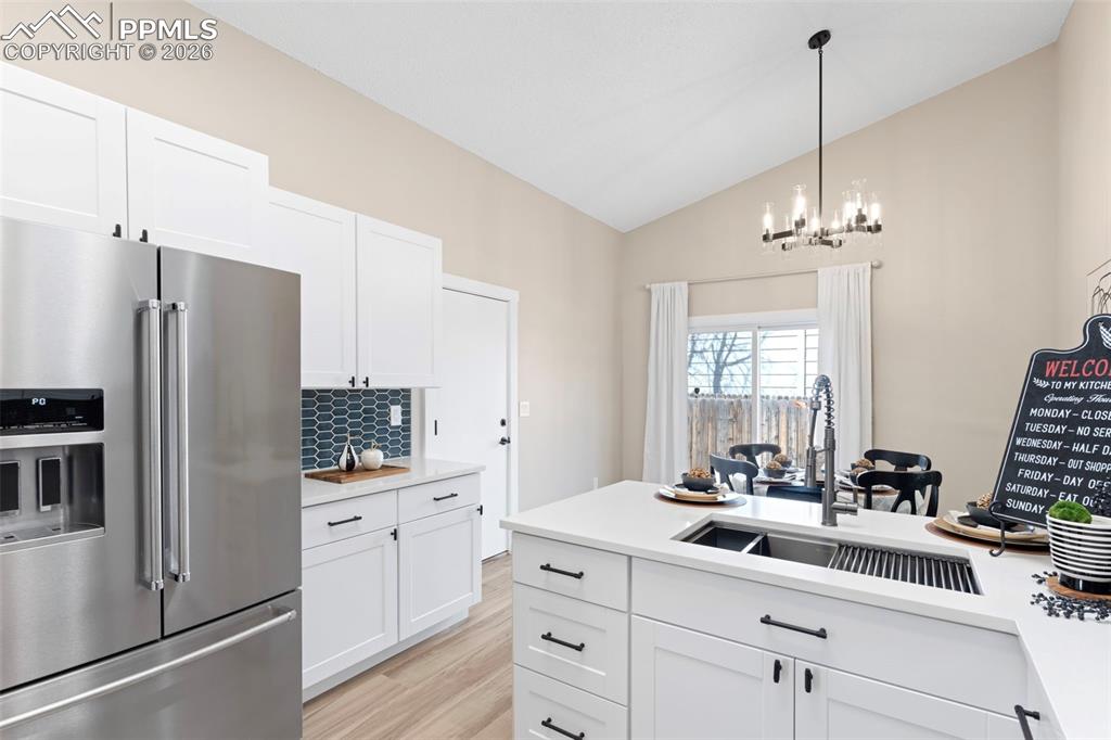 Image 10 of 45: Kitchen