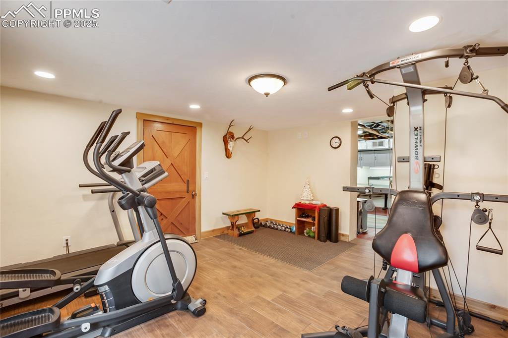 Image 33 of 48: Exercise Room