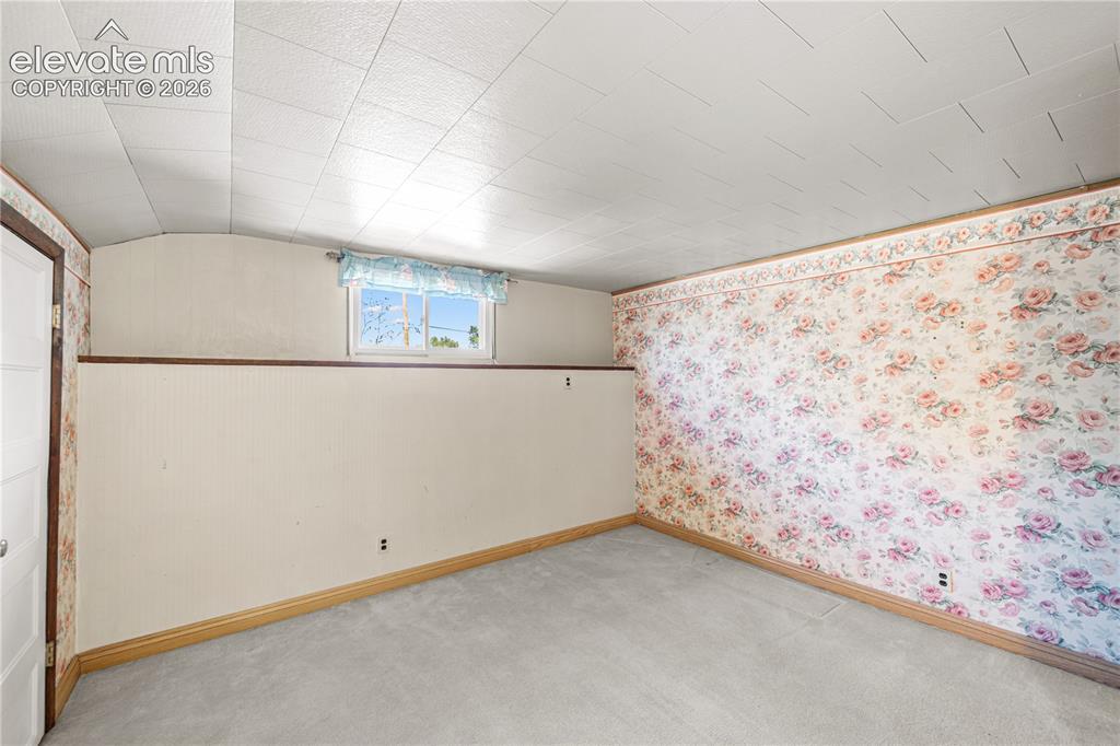 Image 34 of 48: Basement