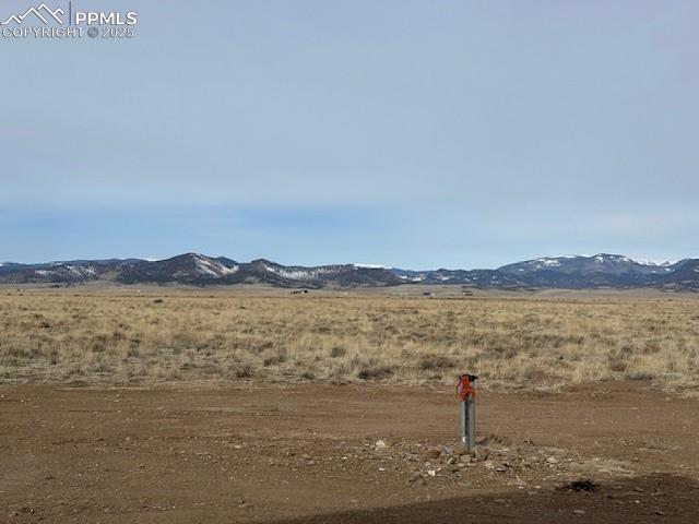 Image 9 of 28: Property view of mountains