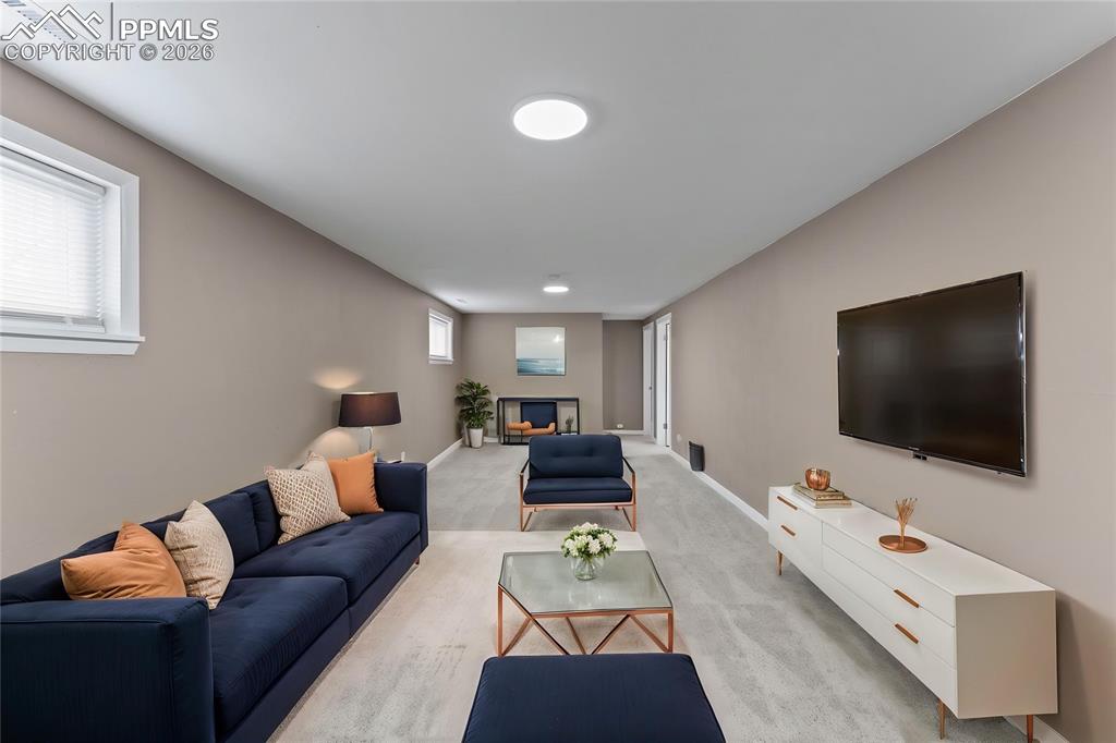 Image 23 of 36: Living Room