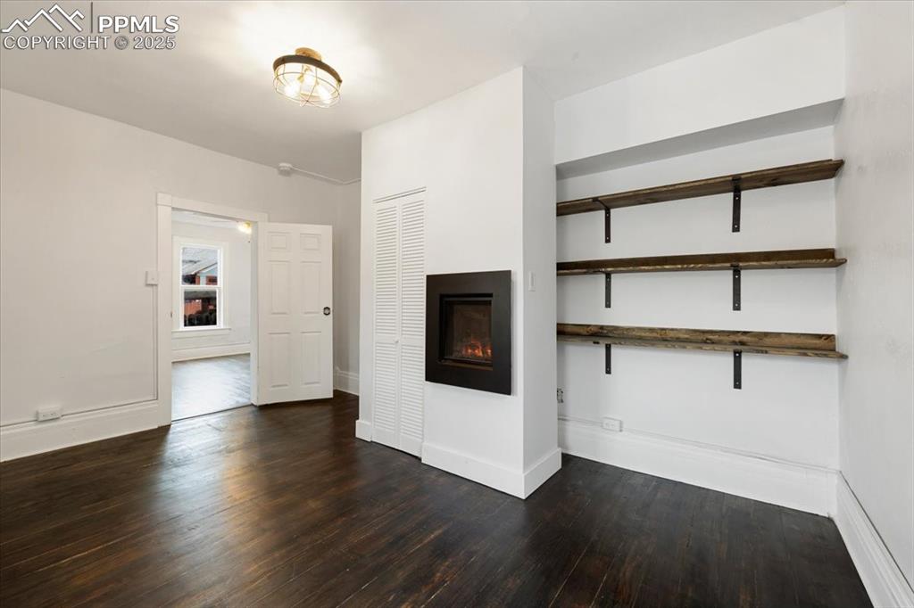 Image 15 of 40: Cottage 2 - restored accents