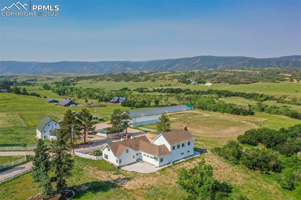 Listing 2436807, Image 4 of 38