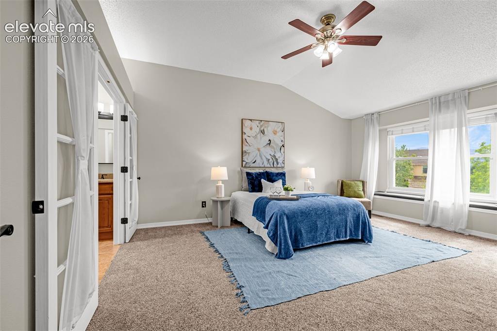 Image 19 of 48: Bedroom