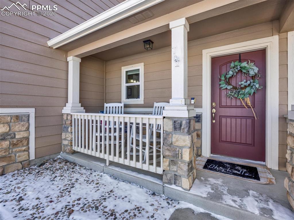 Image 4 of 40: Entry