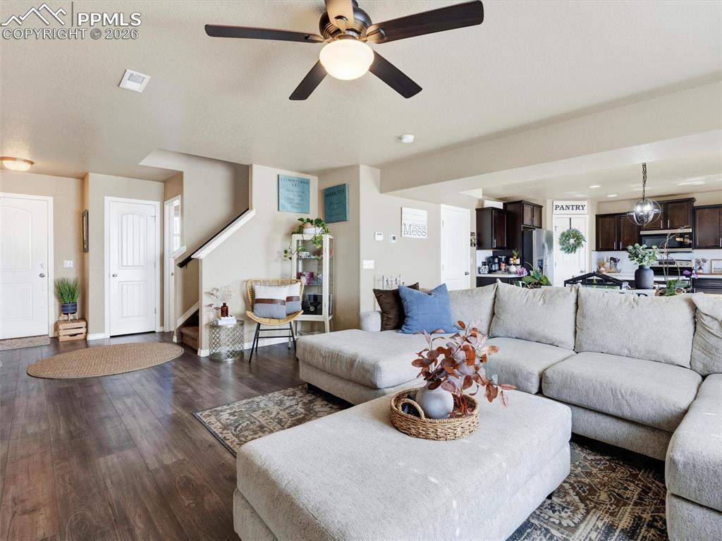 Image 6 of 40: Living Room