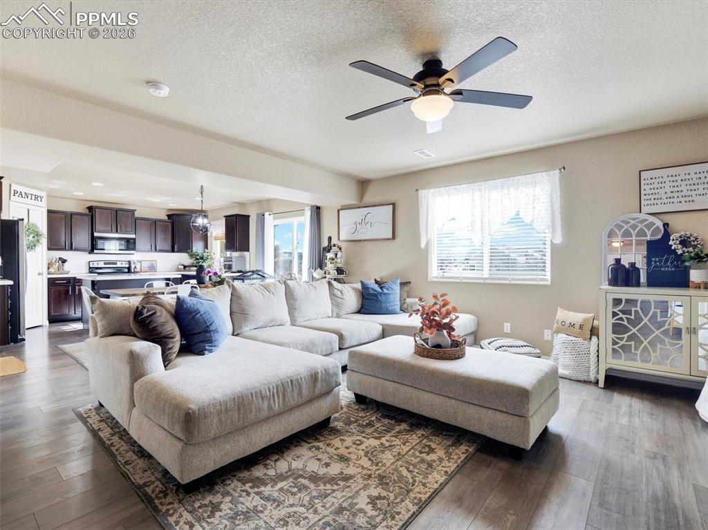 Image 7 of 40: Living Room