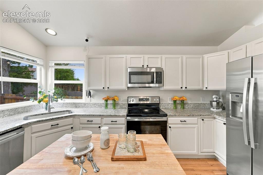 Image 2 of 46: Kitchen