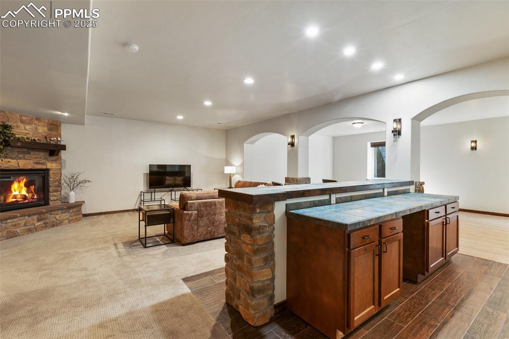 Image 44 of 50: Kitchen