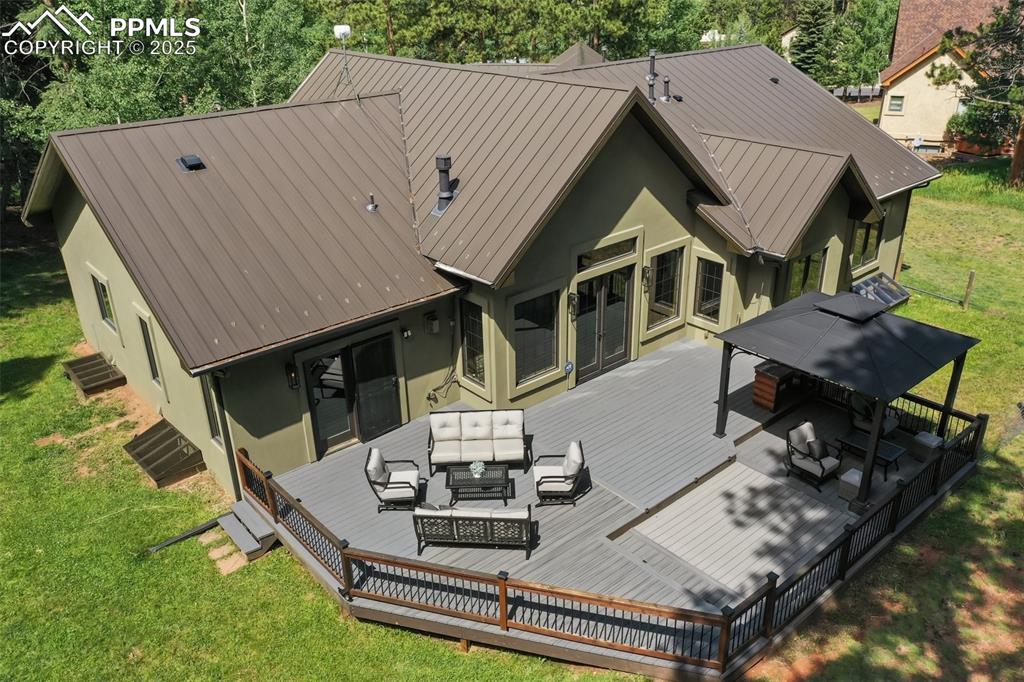 Image 46 of 50: Back of Structure