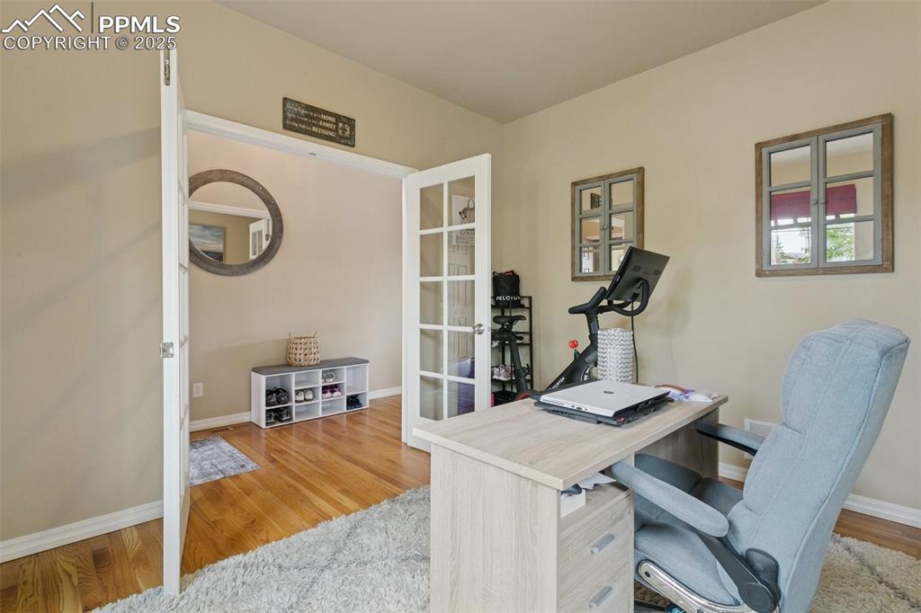 Image 5 of 41: Office