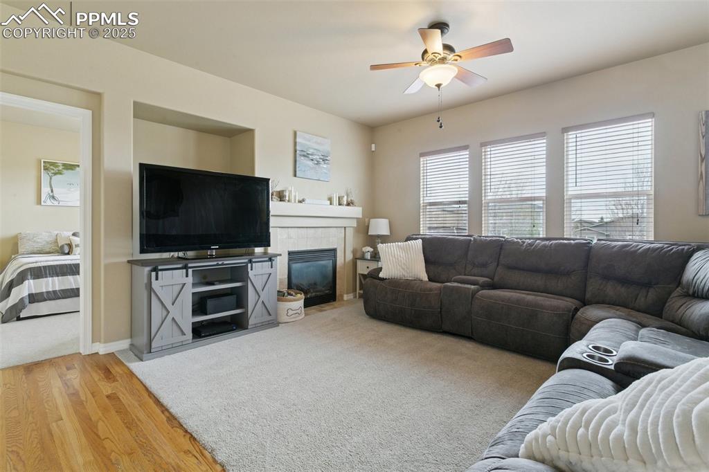 Image 6 of 41: Living Room