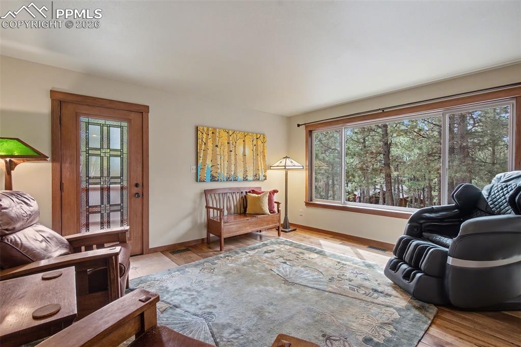 Image 12 of 50: Living Room