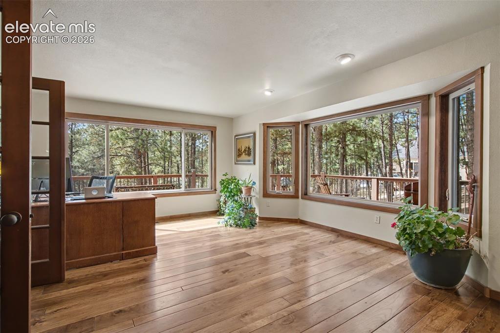 Image 14 of 50: Office/flex space or formal dining area