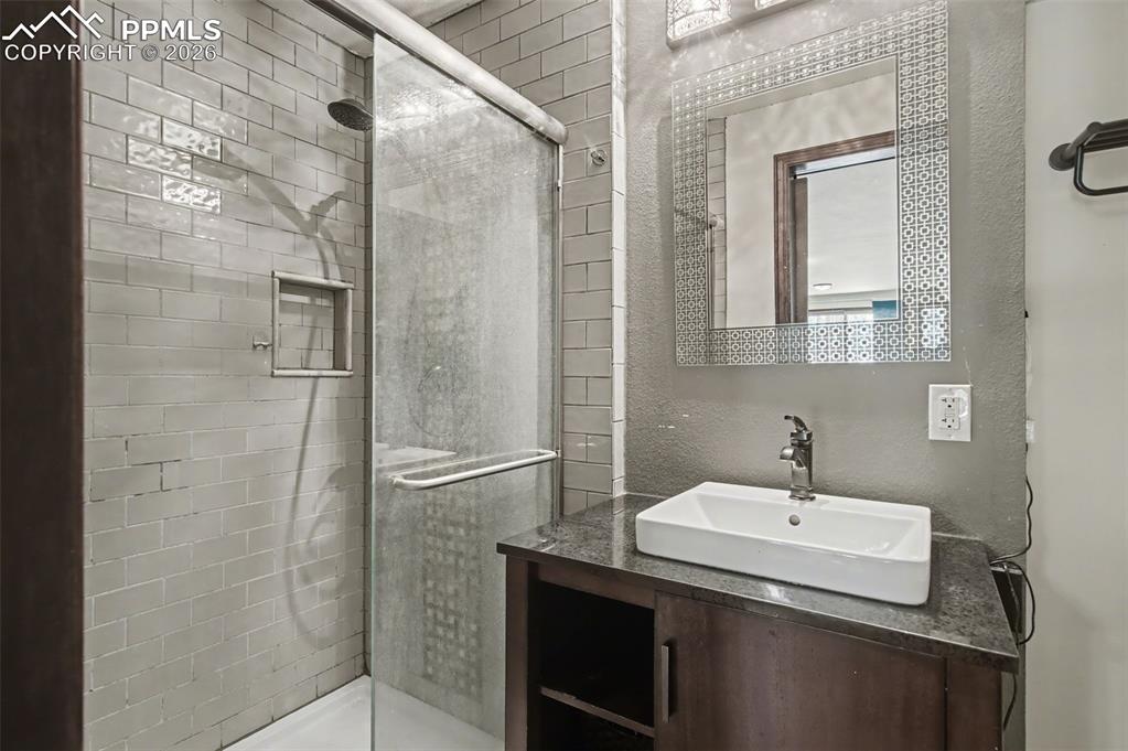 Image 42 of 50: Secondary Suite attached bathroom