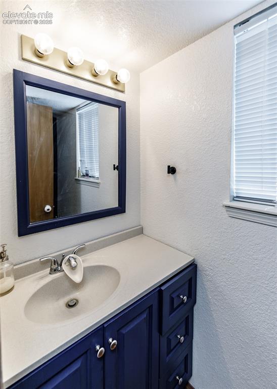 Image 11 of 41: Bathroom