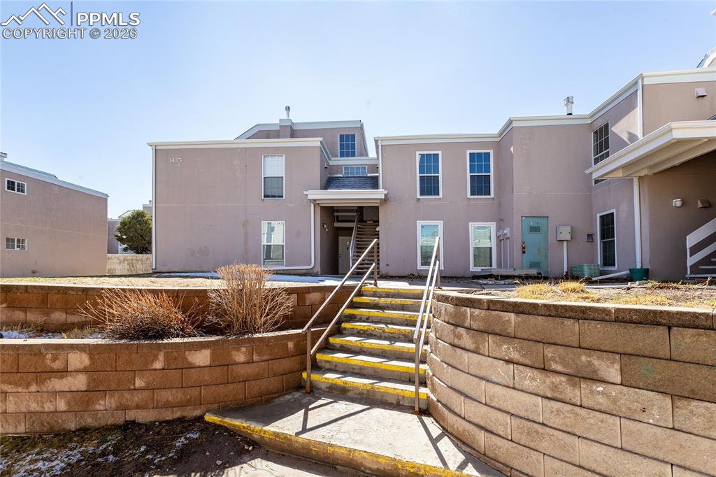 Image 3 of 19: Front of Structure