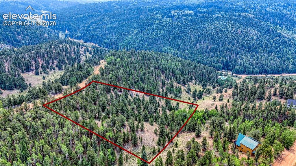 Image 2 of 20: Property lines are approximate and not a survey