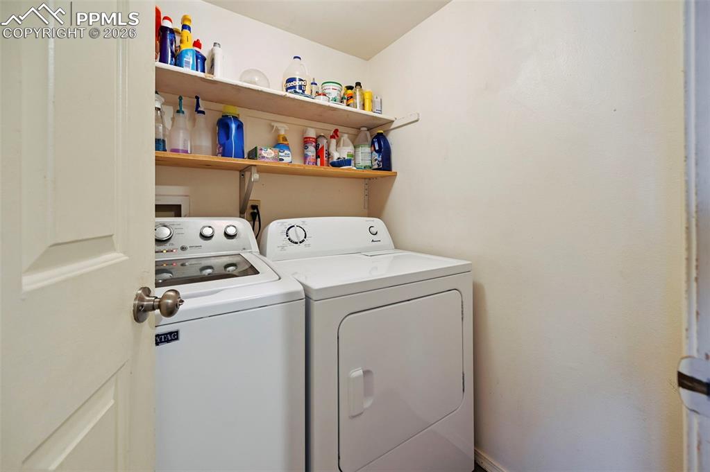 Image 14 of 35: Laundry