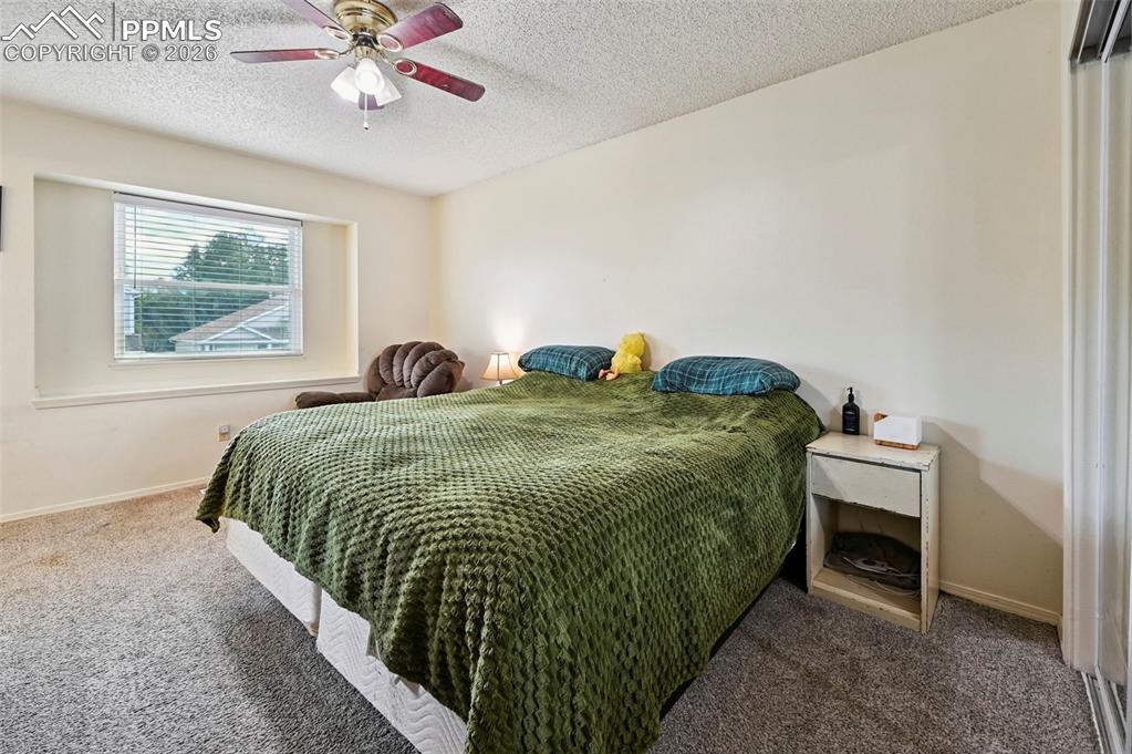 Image 15 of 35: Bedroom