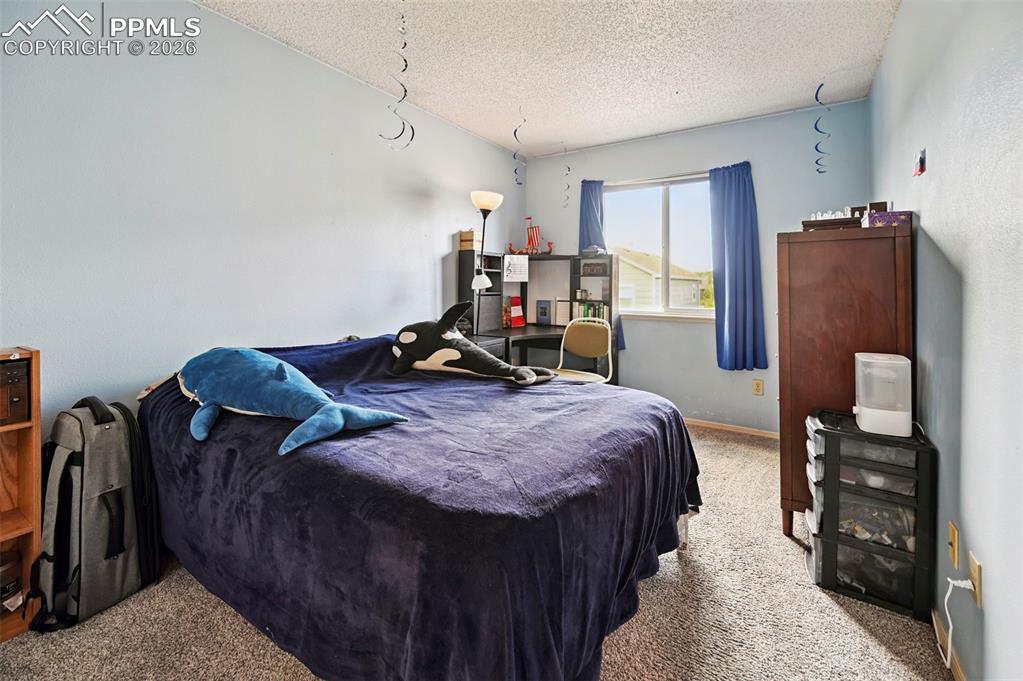 Image 18 of 35: Bedroom