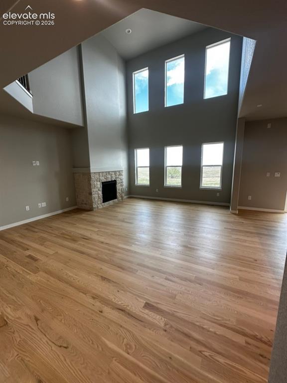 Image 11 of 36: Living Room