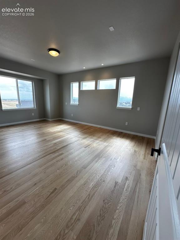Image 18 of 36: Master Bedroom