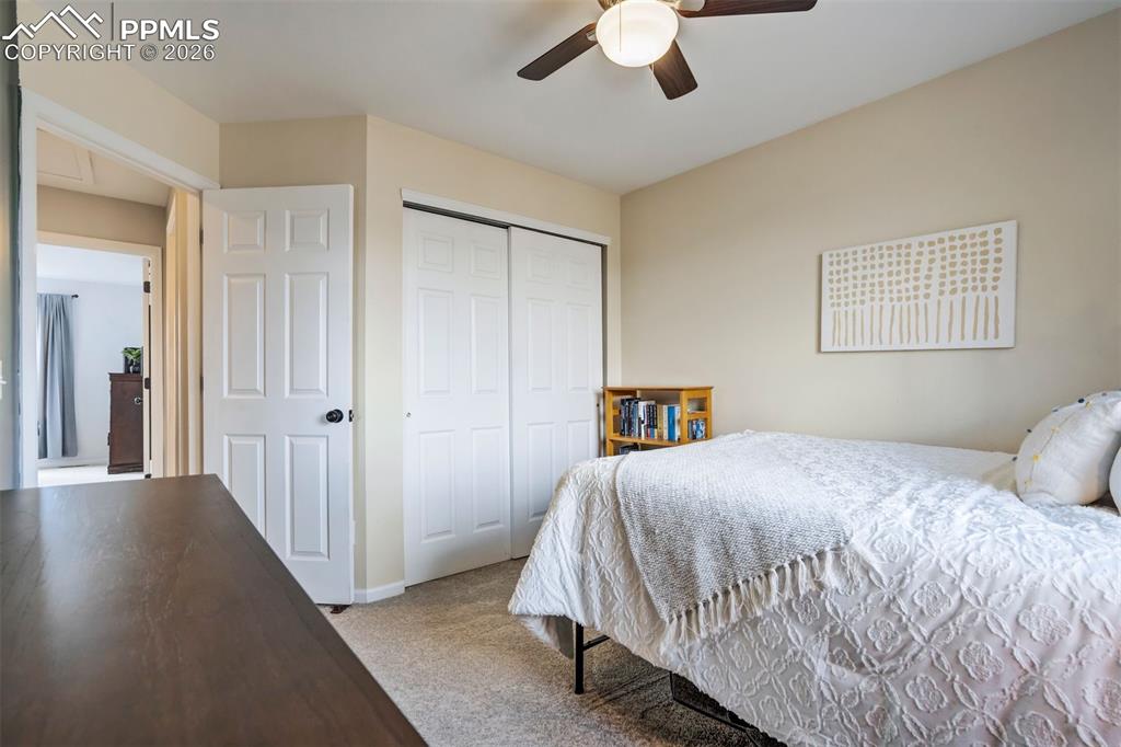 Image 33 of 42: Bedroom