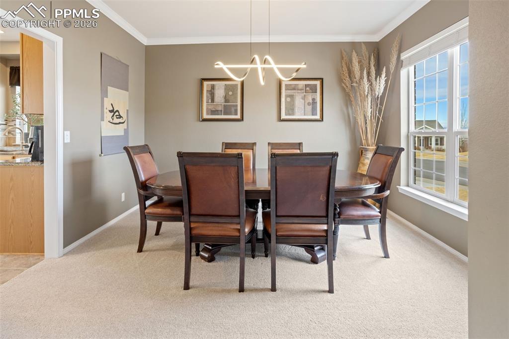 Image 10 of 37: Dining Area