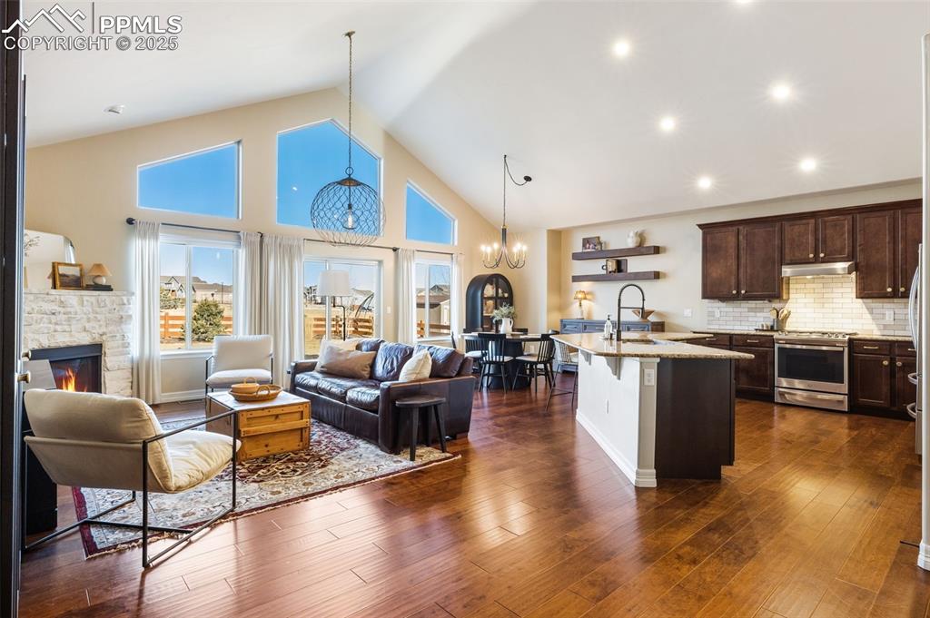 Image 3 of 37: Kitchen