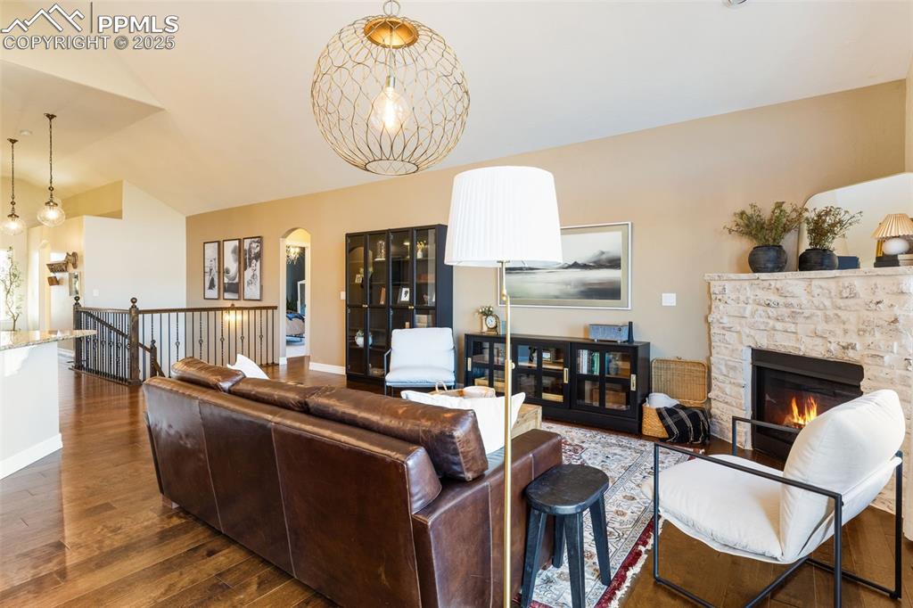 Image 5 of 37: Living Room