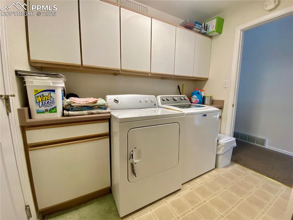 Image 21 of 38: Laundry