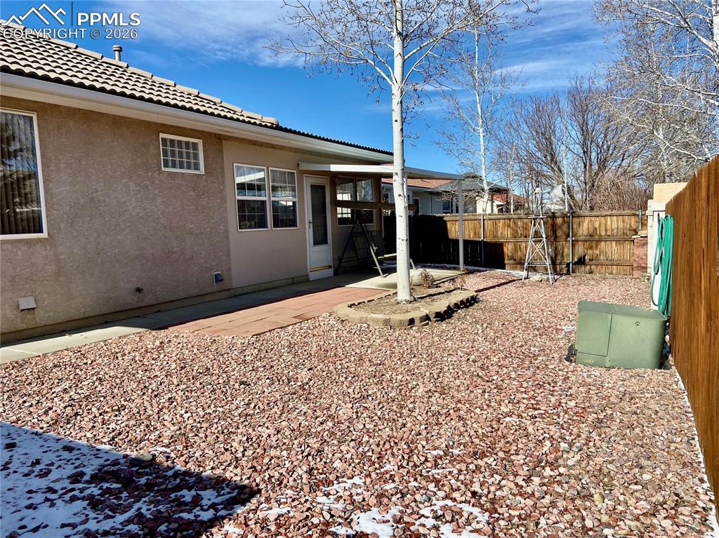 Image 33 of 38: Zeroscaped